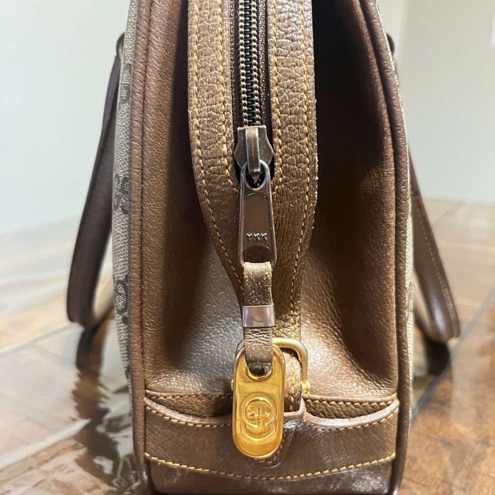 Gucci Vintage Tan and Brown Monogram Satchel - Picture 3 of 16